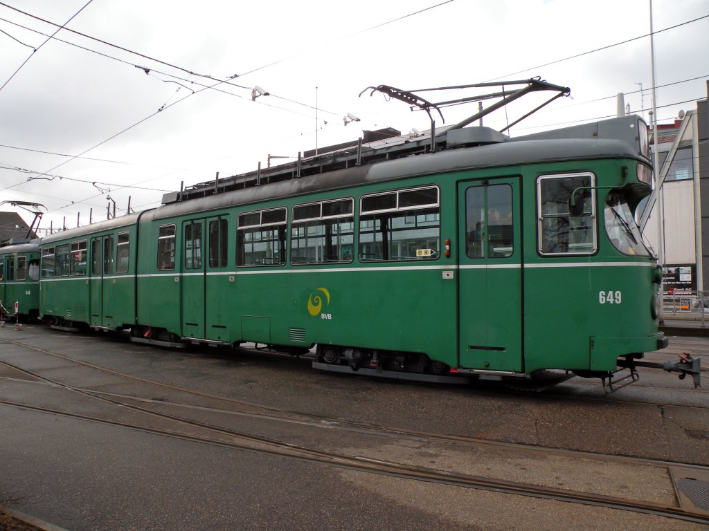Dwag mit der Betriebsnummer 649 auf dem Hof des Depots Dreispitz. Kurz nach dieser Aufnahme wurde der Wagen zusammen mit den Dwag 648 + 634 am 26.05.2009 zur GSP nach Belgrad verladen.